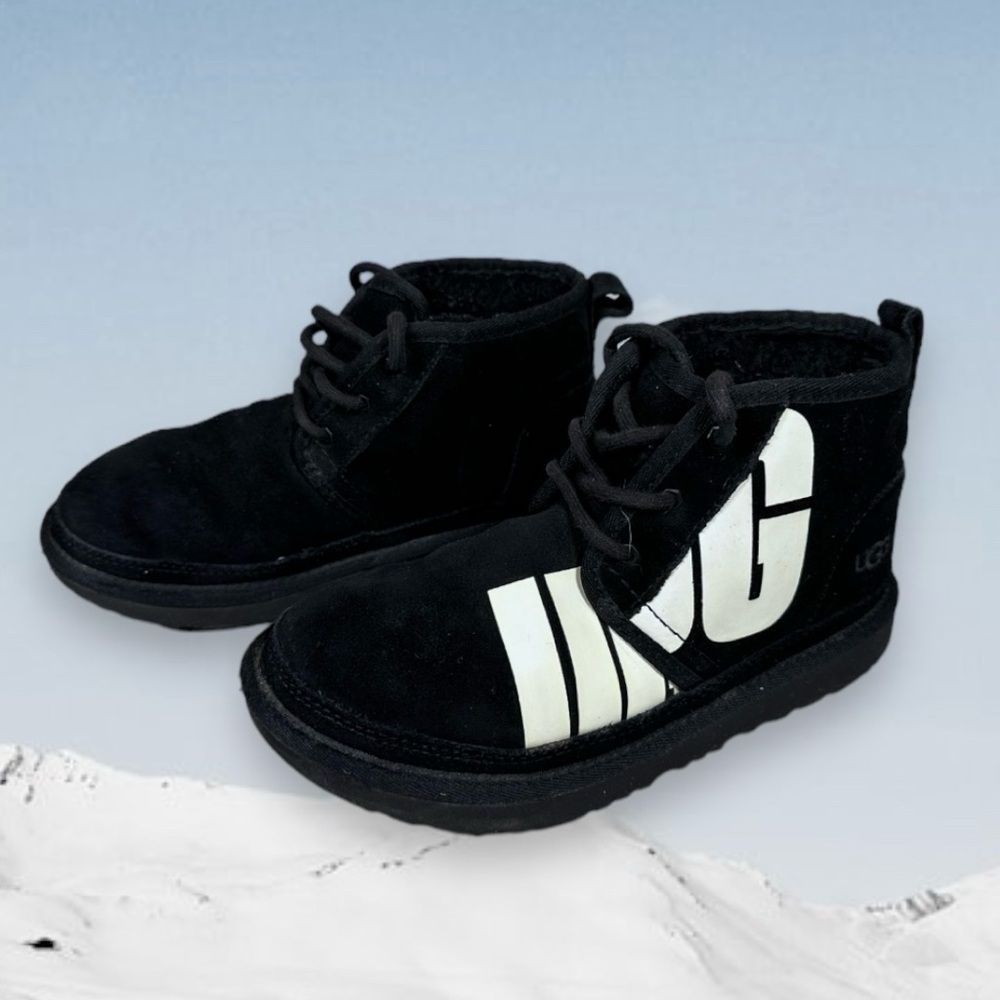 UGG Australia Neumel Chopd Suede Lace Up Boots